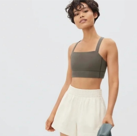 Everlane Other - NWOT Everlane The Perform Cropped Top Size M